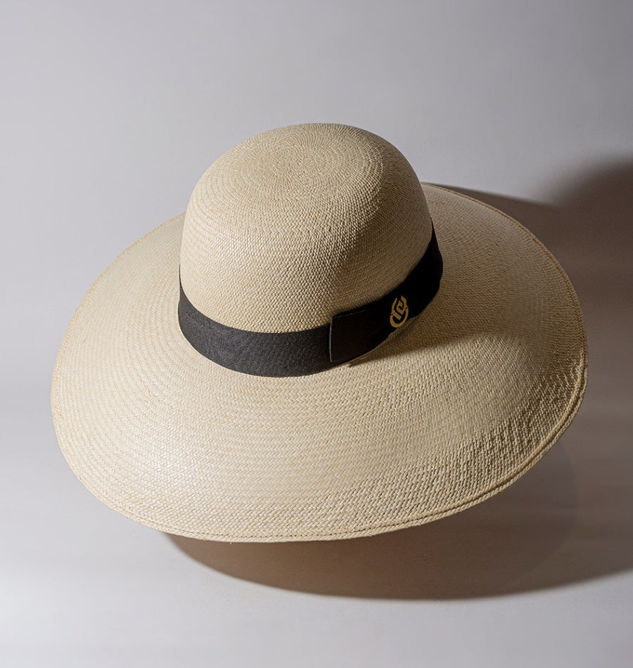 sombrero-pava-ovalada-panama-hat-ec