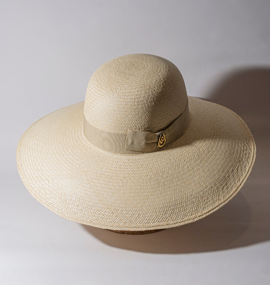 sombrero-pava-ovalada-panama-hat